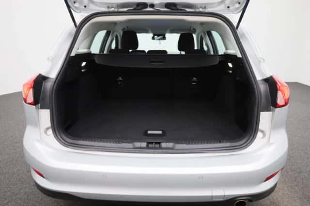 Ford Focus (2023) thumbnail 10