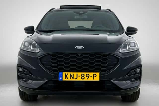 Ford Kuga (2023) thumbnail 5
