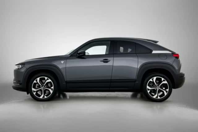 Mazda MX-30 (2025) thumbnail 2