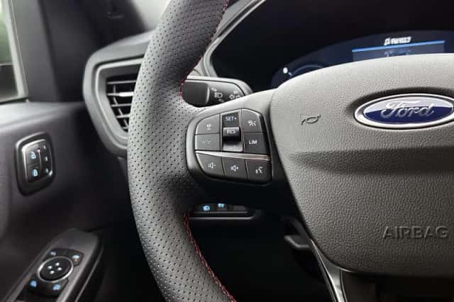 Ford Kuga (2026) thumbnail 6