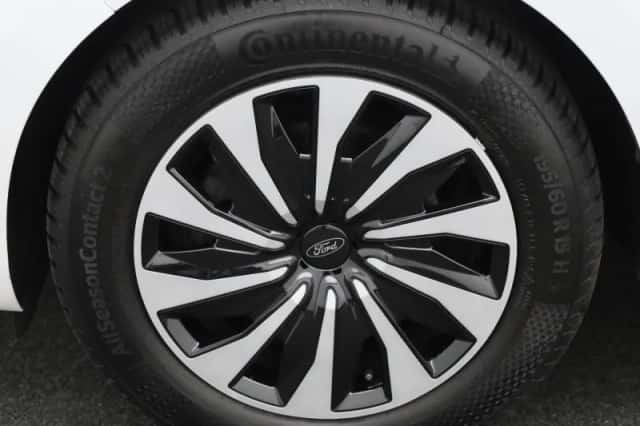 Ford Fiesta (2023) thumbnail 12