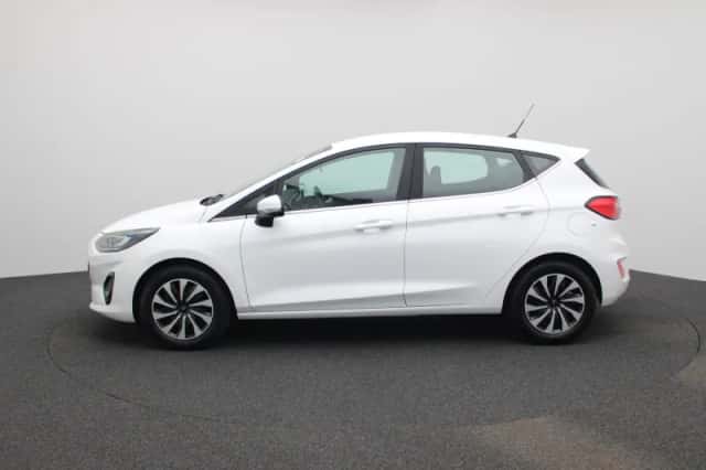 Ford Fiesta (2023) thumbnail 4