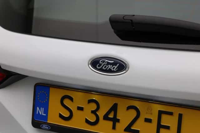 Ford Fiesta (2023) thumbnail 36
