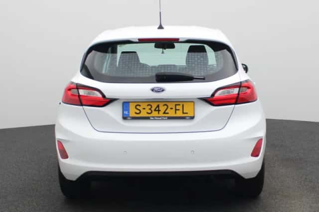 Ford Fiesta (2023) thumbnail 5