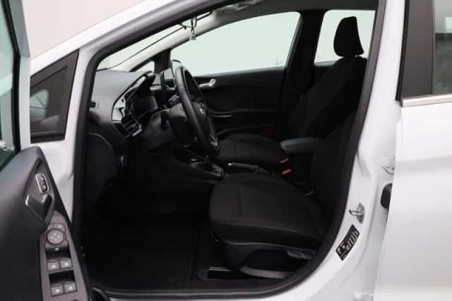 Ford Fiesta (2023) thumbnail 9