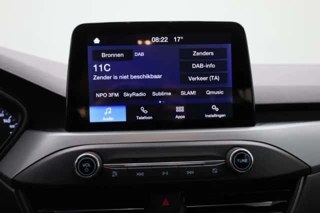 Ford Focus (2022) thumbnail 16
