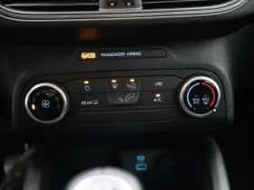 Ford Focus thumbnail 17