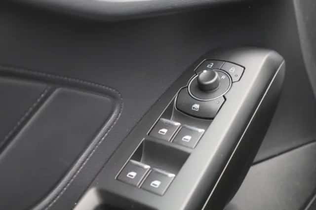 Ford Focus (2022) thumbnail 23