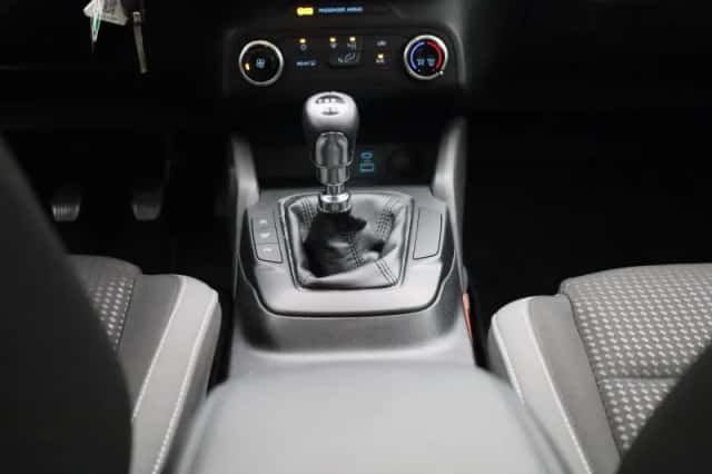 Ford Focus (2022) thumbnail 10
