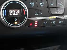 Ford Kuga thumbnail 8