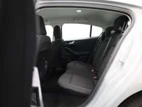 Ford Focus thumbnail 12