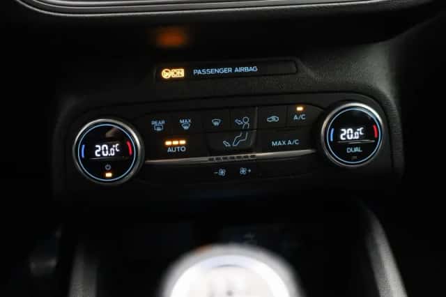Ford Focus (2022) thumbnail 17