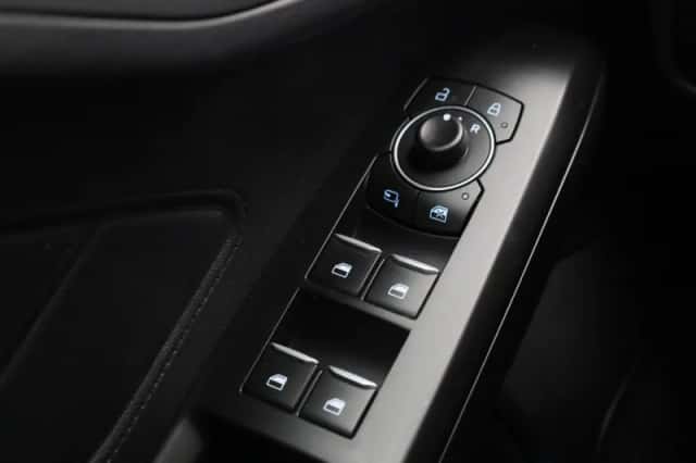 Ford Focus (2022) thumbnail 24