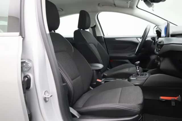 Ford Focus (2022) thumbnail 27