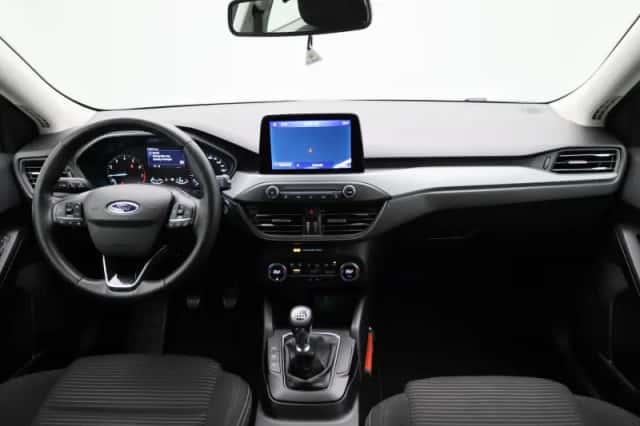Ford Focus (2022) thumbnail 29