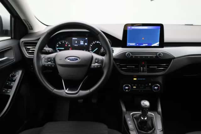 Ford Focus (2022) thumbnail 7