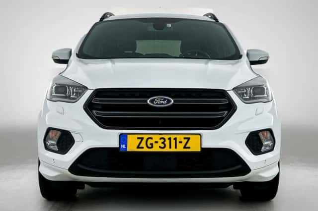 Ford Kuga (2018) thumbnail 5