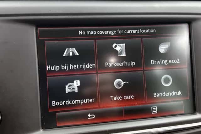 Renault Kadjar (2016) thumbnail 10