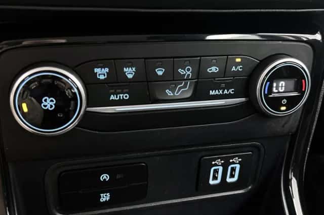Ford EcoSport (2018) thumbnail 17