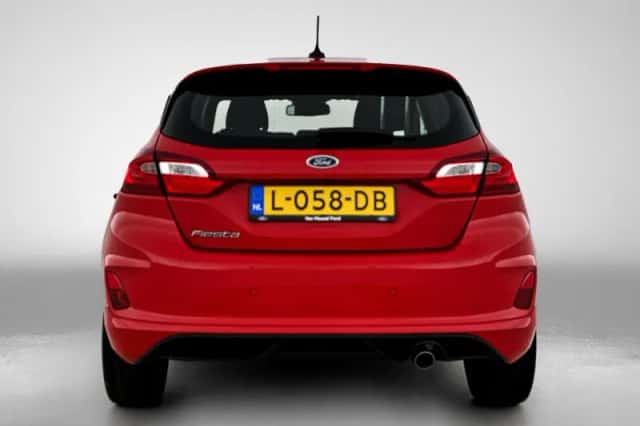 Ford Fiesta (2021) thumbnail 3