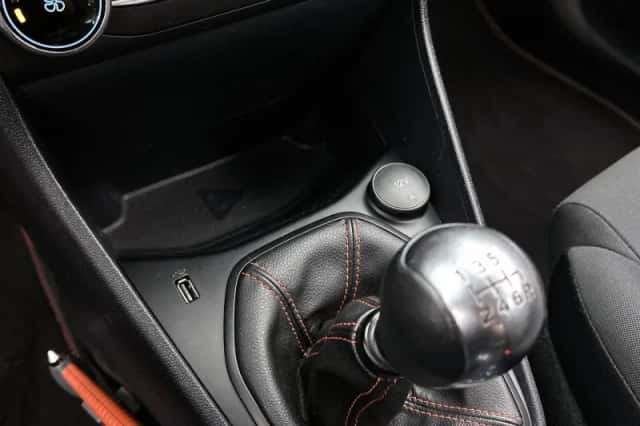 Ford Fiesta (2021) thumbnail 32