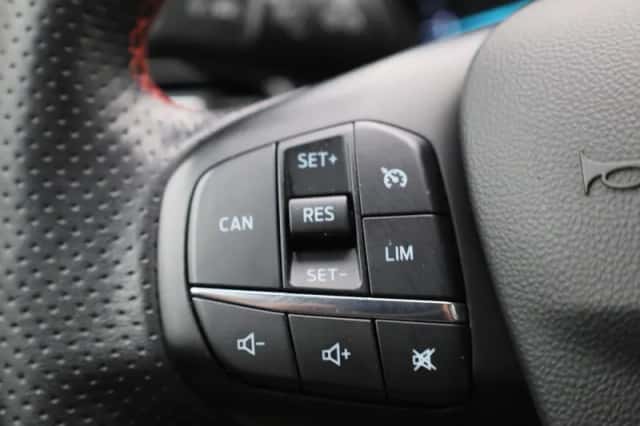 Ford Fiesta (2021) thumbnail 18