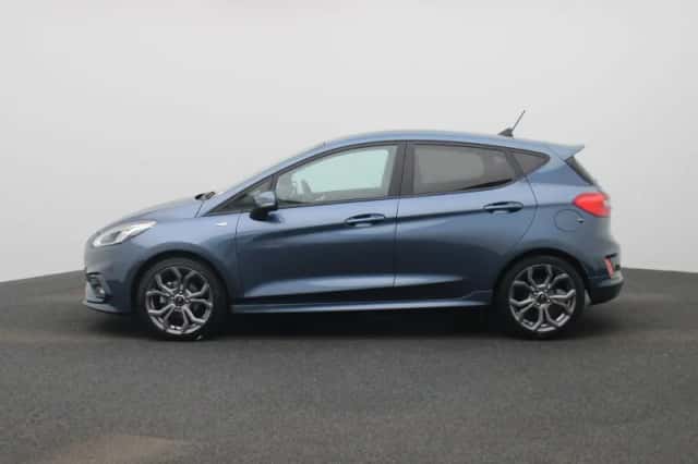 Ford Fiesta (2021) thumbnail 4
