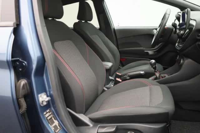 Ford Fiesta (2021) thumbnail 32