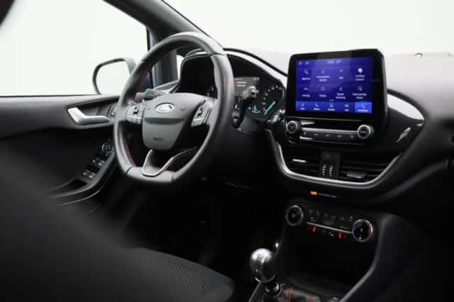 Ford Fiesta (2021) thumbnail 33