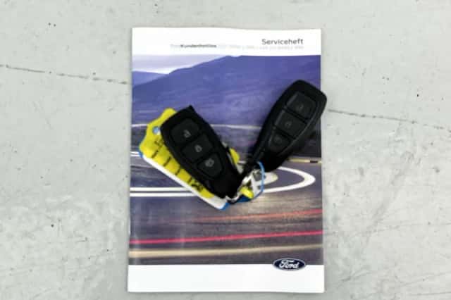 Ford Kuga (2021) thumbnail 39