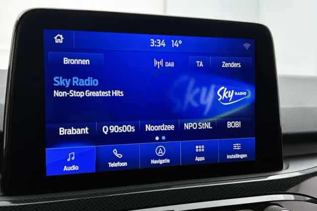 Ford Kuga (2021) thumbnail 7