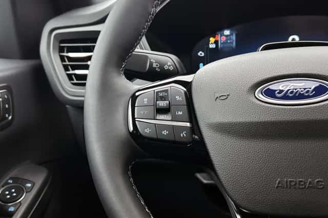 Ford Kuga (2026) thumbnail 6