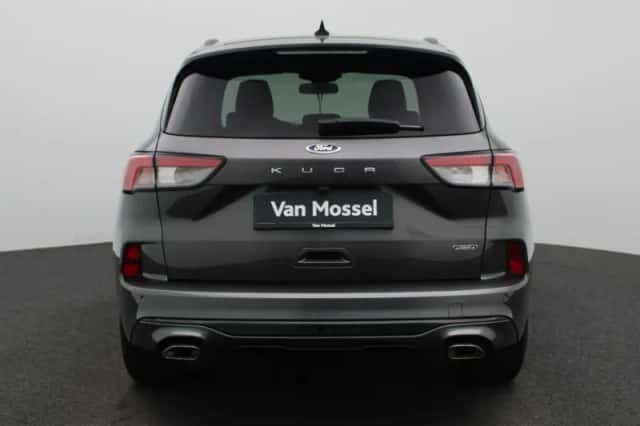 Ford Kuga (2022) thumbnail 5