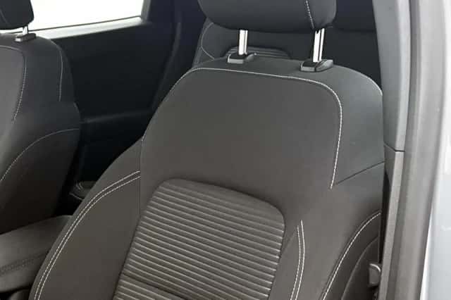 Ford Kuga (2022) thumbnail 17