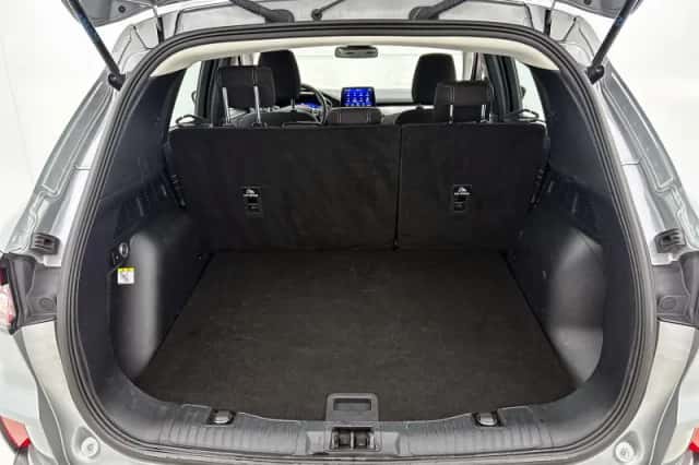 Ford Kuga (2022) thumbnail 19
