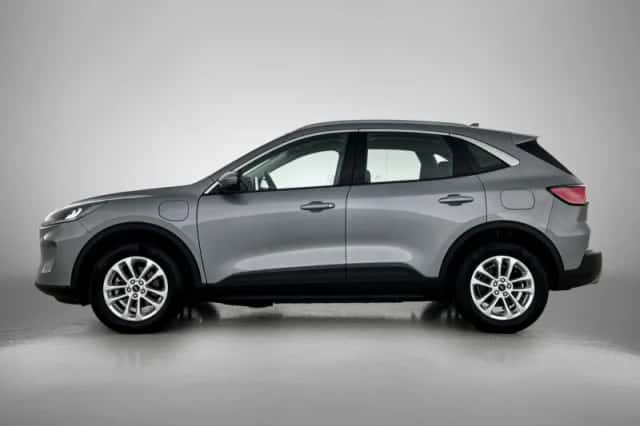 Ford Kuga (2022) thumbnail 3