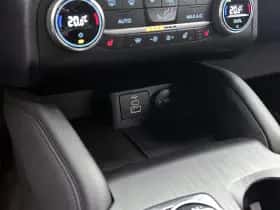Ford Kuga thumbnail 32