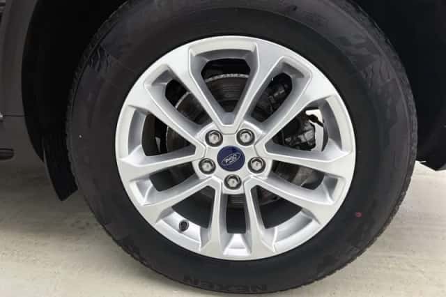 Ford Kuga (2022) thumbnail 33