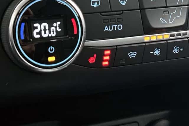 Ford Kuga (2022) thumbnail 9