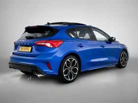 Ford Focus thumbnail 4