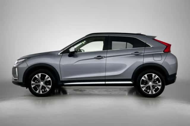 Mitsubishi Eclipse Cross (2018) thumbnail 2