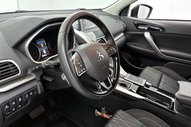 Mitsubishi Eclipse Cross (2018) thumbnail 19
