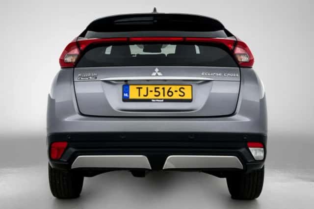 Mitsubishi Eclipse Cross (2018) thumbnail 3