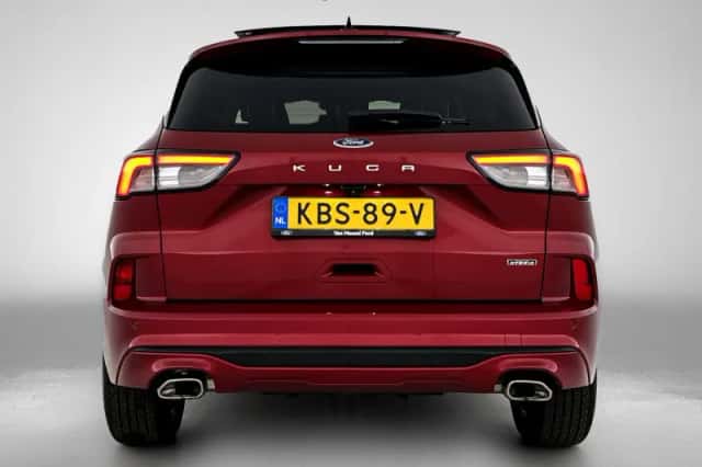 Ford Kuga (2021) thumbnail 3