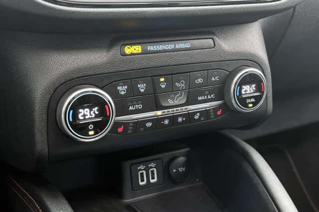Ford Kuga (2021) thumbnail 24