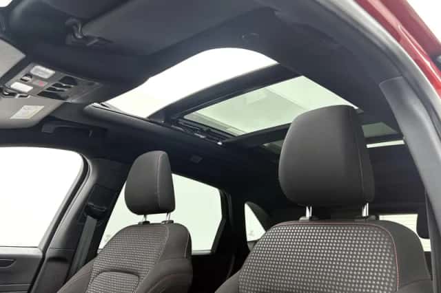 Ford Kuga (2021) thumbnail 26