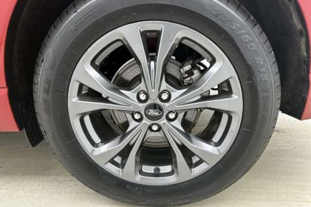 Ford Kuga (2021) thumbnail 32