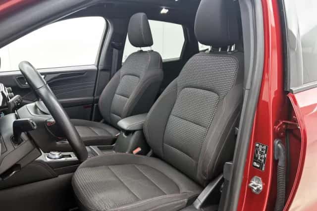 Ford Kuga (2021) thumbnail 33