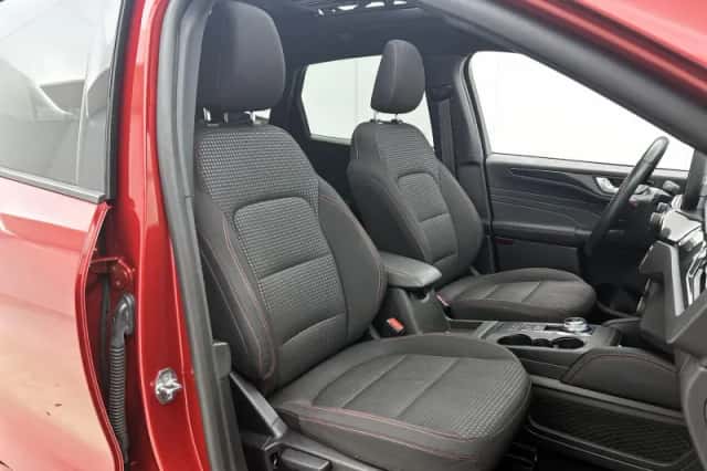 Ford Kuga (2021) thumbnail 34