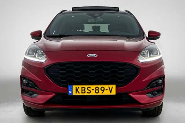 Ford Kuga (2021) thumbnail 5